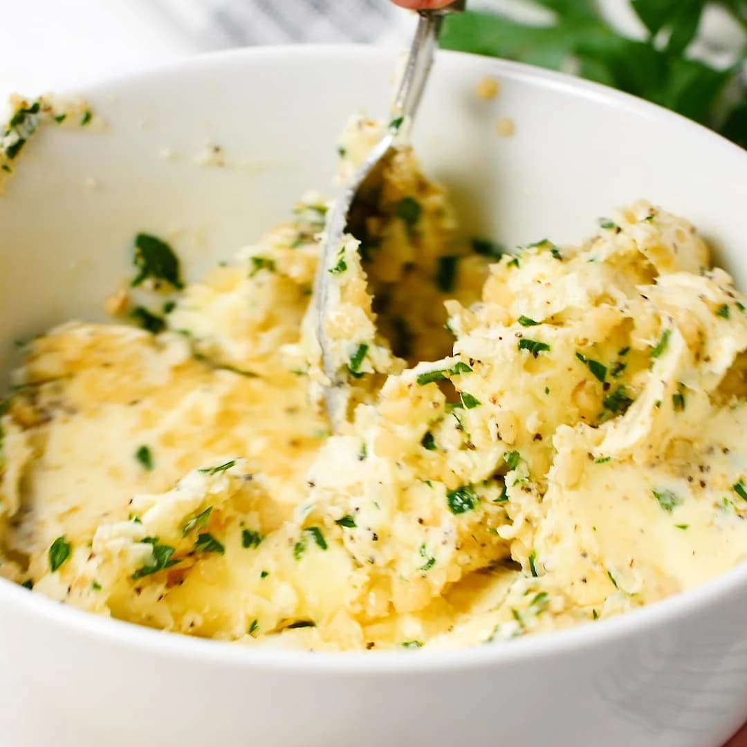 Homemade Garlic Bread with Crisp Golden Edges and Cheesy Garlic Butter