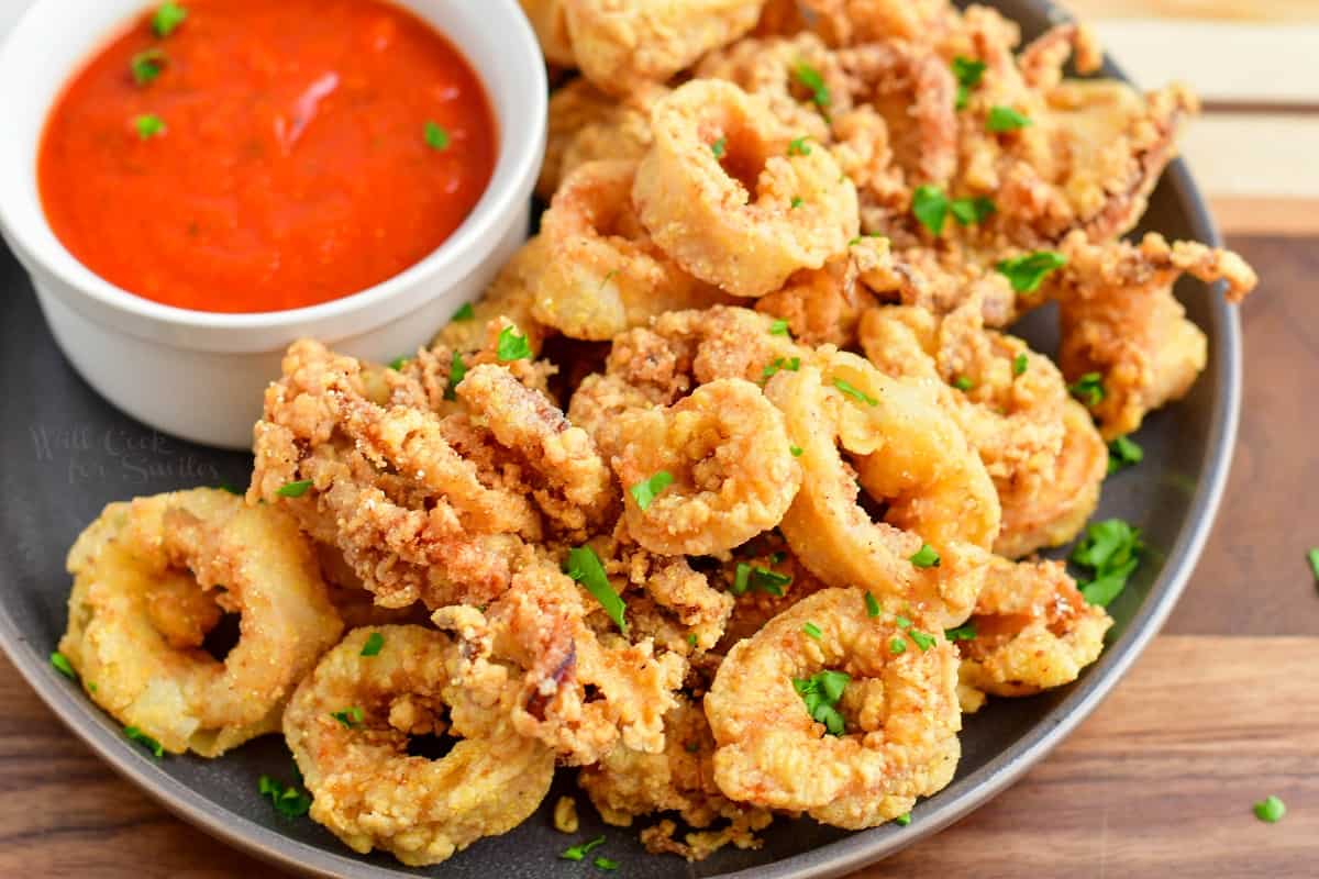Fried Calamari with Crisp Cornmeal Coating and Marinara