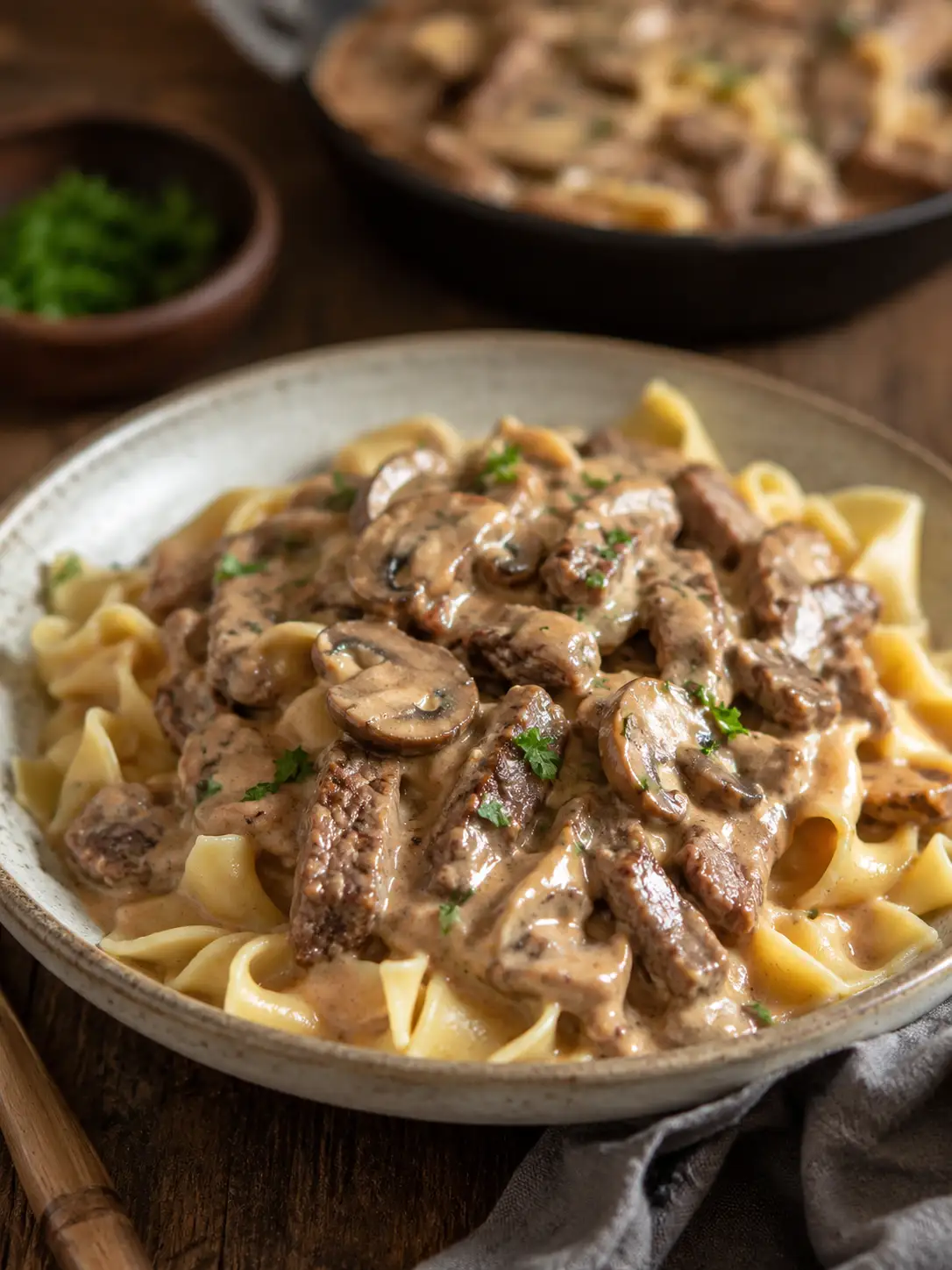Classic Beef Stroganoff: Quick Comfort Food for Busy Nights